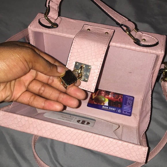 Cute handbag - Picture 3 of 3